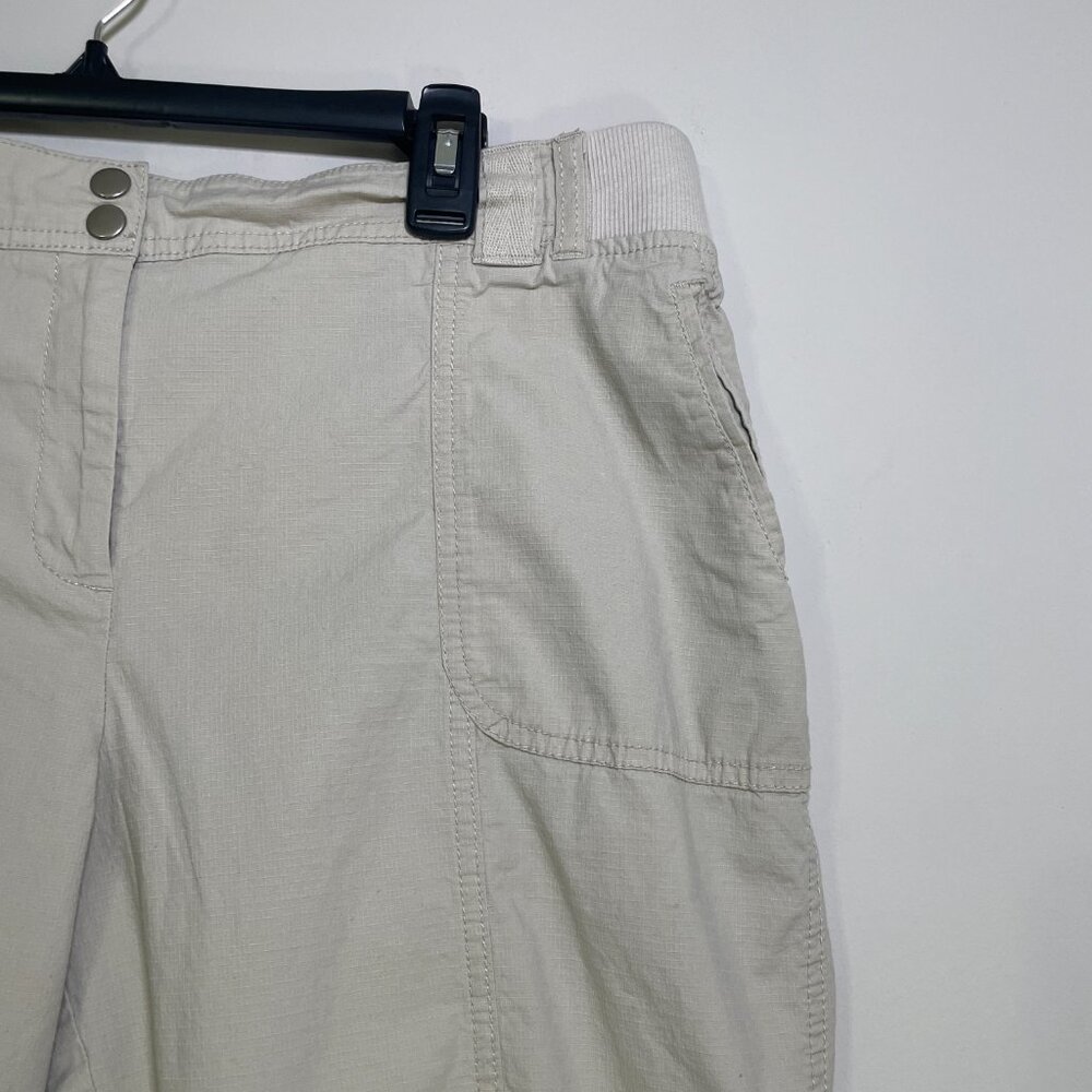 Women's Size 14 Chico's Cream Color Cargo Capris - Picture 7 of 14